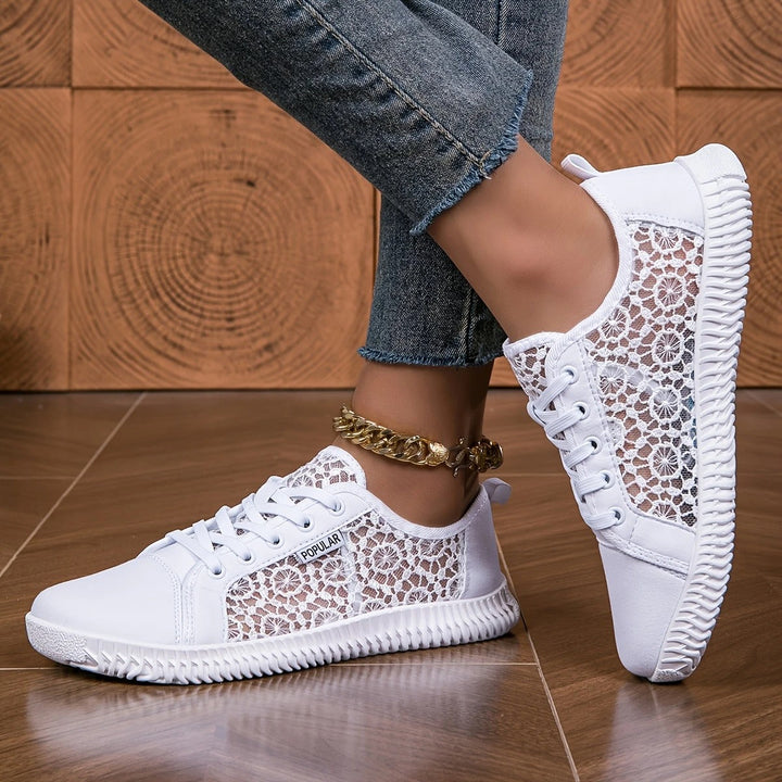 Mireya | Elegant Lightweight Lace-Up Sneakers