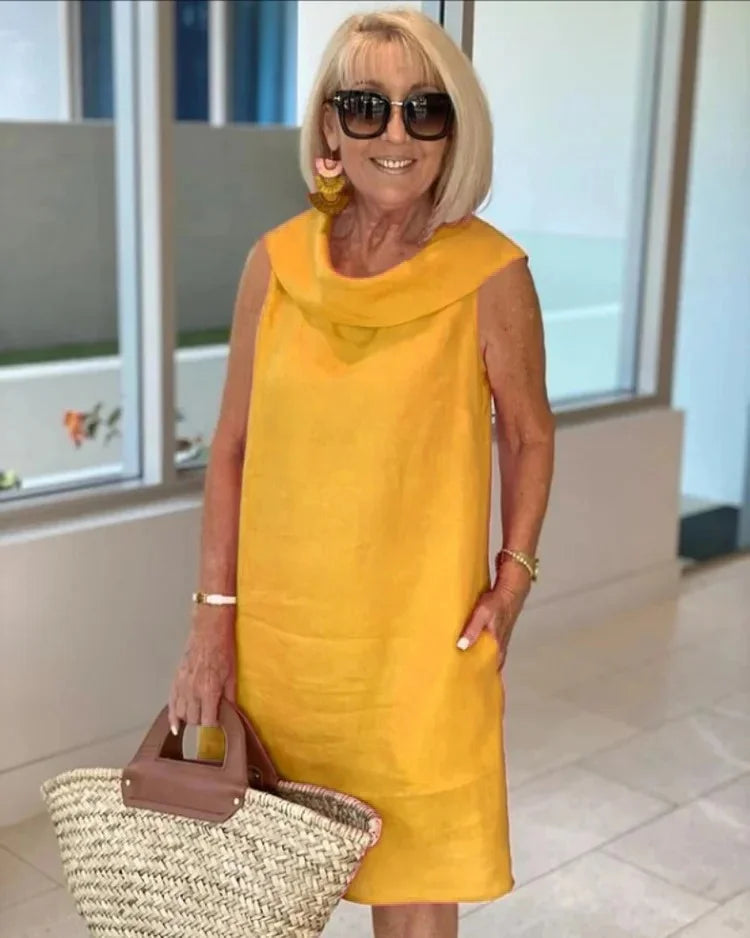 Agate | Sleeveless Sheath Dress with Round Collar