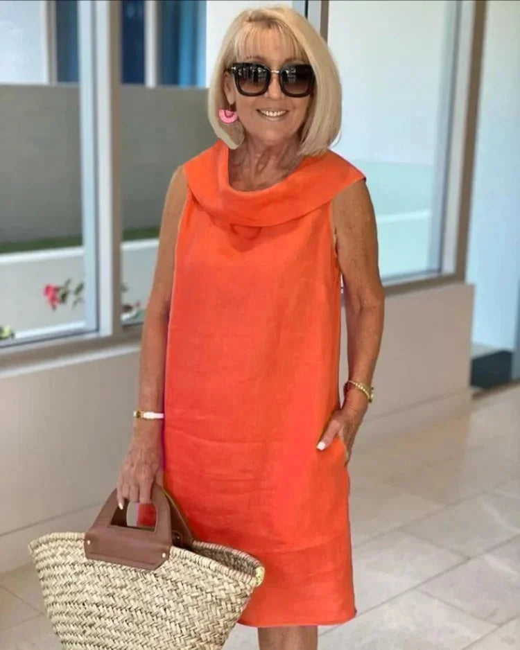 Agate | Sleeveless Sheath Dress with Round Collar