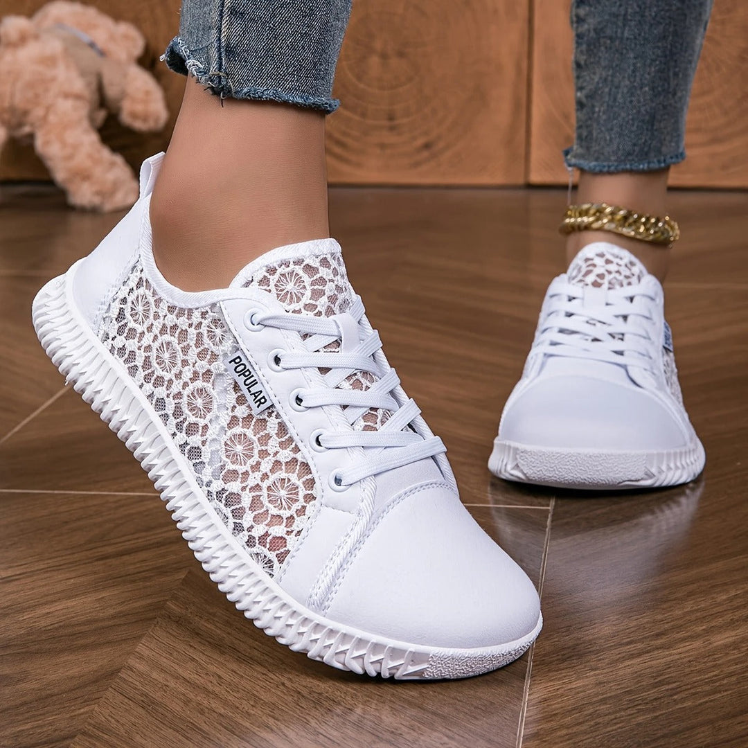 Mireya | Elegant Lightweight Lace-Up Sneakers