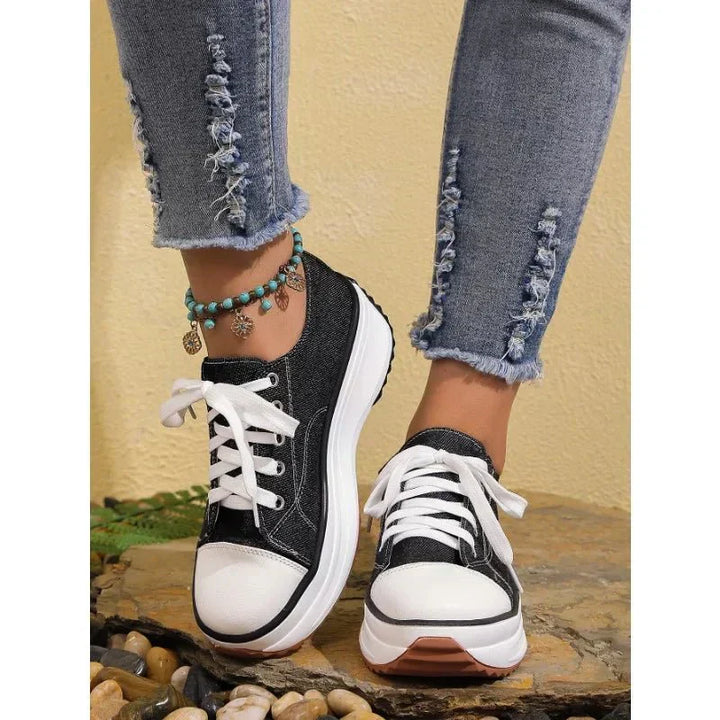 Nala | Women's Canvas Sneakers