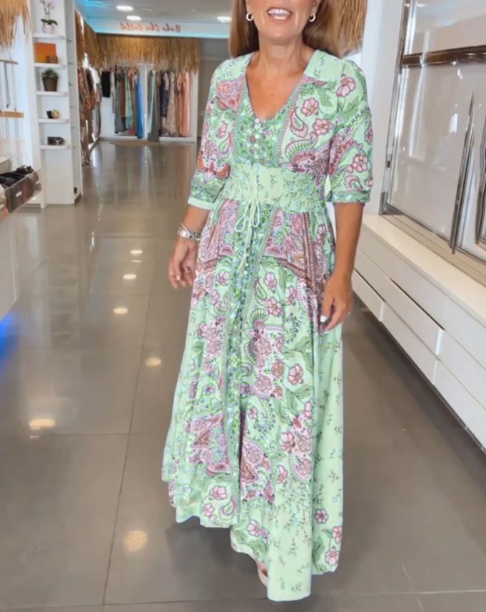 V-Neck 3/4 Sleeve Holiday Dress