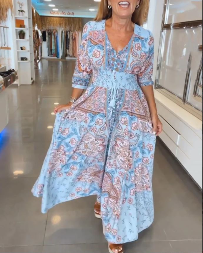 V-Neck 3/4 Sleeve Holiday Dress