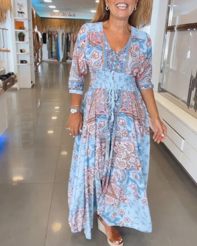 V-Neck 3/4 Sleeve Holiday Dress
