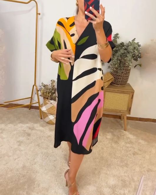 Vibrant Leaf Print Casual Dress