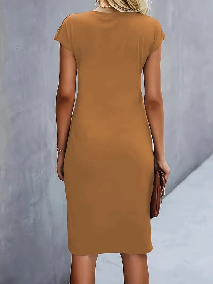 Adelina | Chic Round Neck Dress