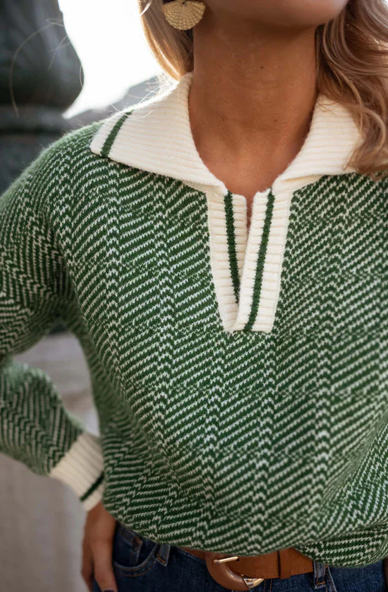 V-Neck Pullover in Green