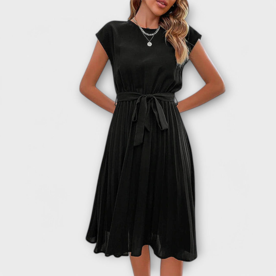 Claire | Easygoing Pleated Dress