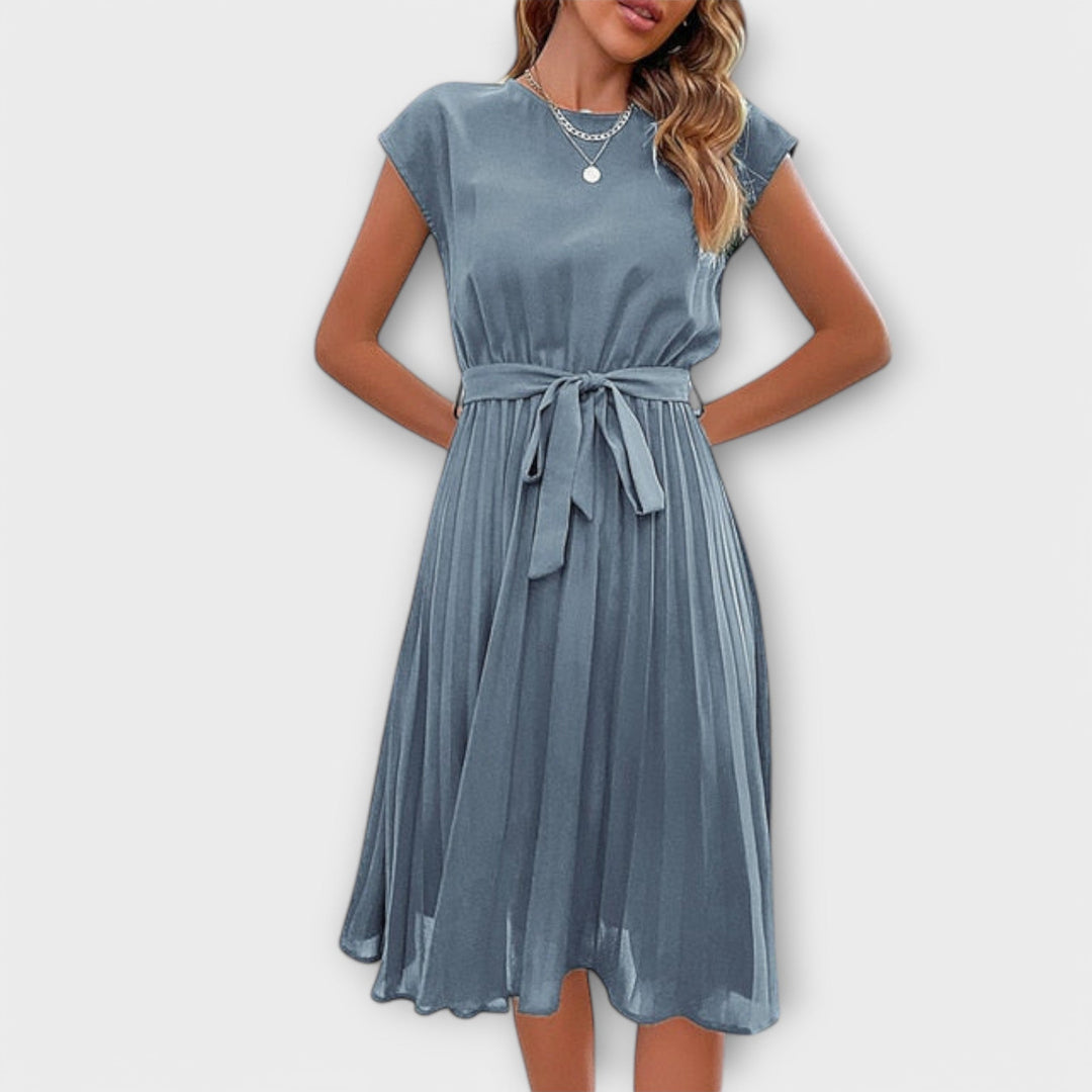 Claire | Easygoing Pleated Dress