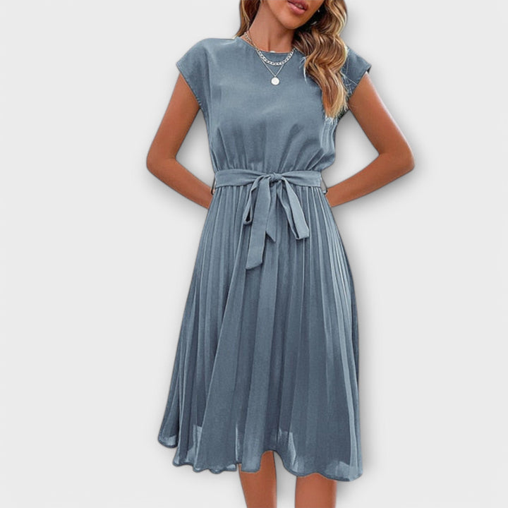 Claire | Easygoing Pleated Dress
