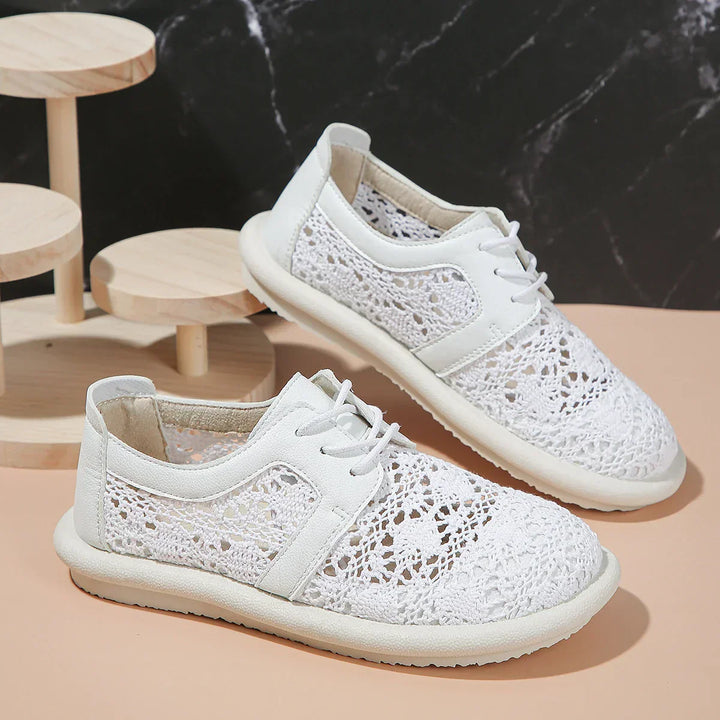 "Chaussures Orthopédiques en Maille Gayle" can be rewritten as "Baskets Orthopédiques en Maille Gayle".