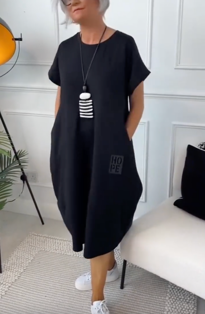Zuzanna | Breezy Summer Dress with Round Neck