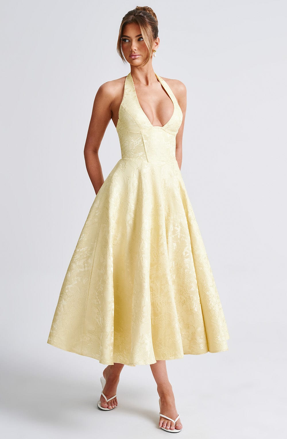 Ara™ | Midi Robe à Col Montant